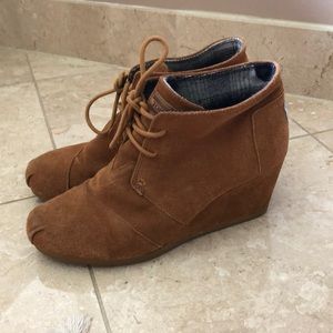 Toms Suede Wedges Size 8